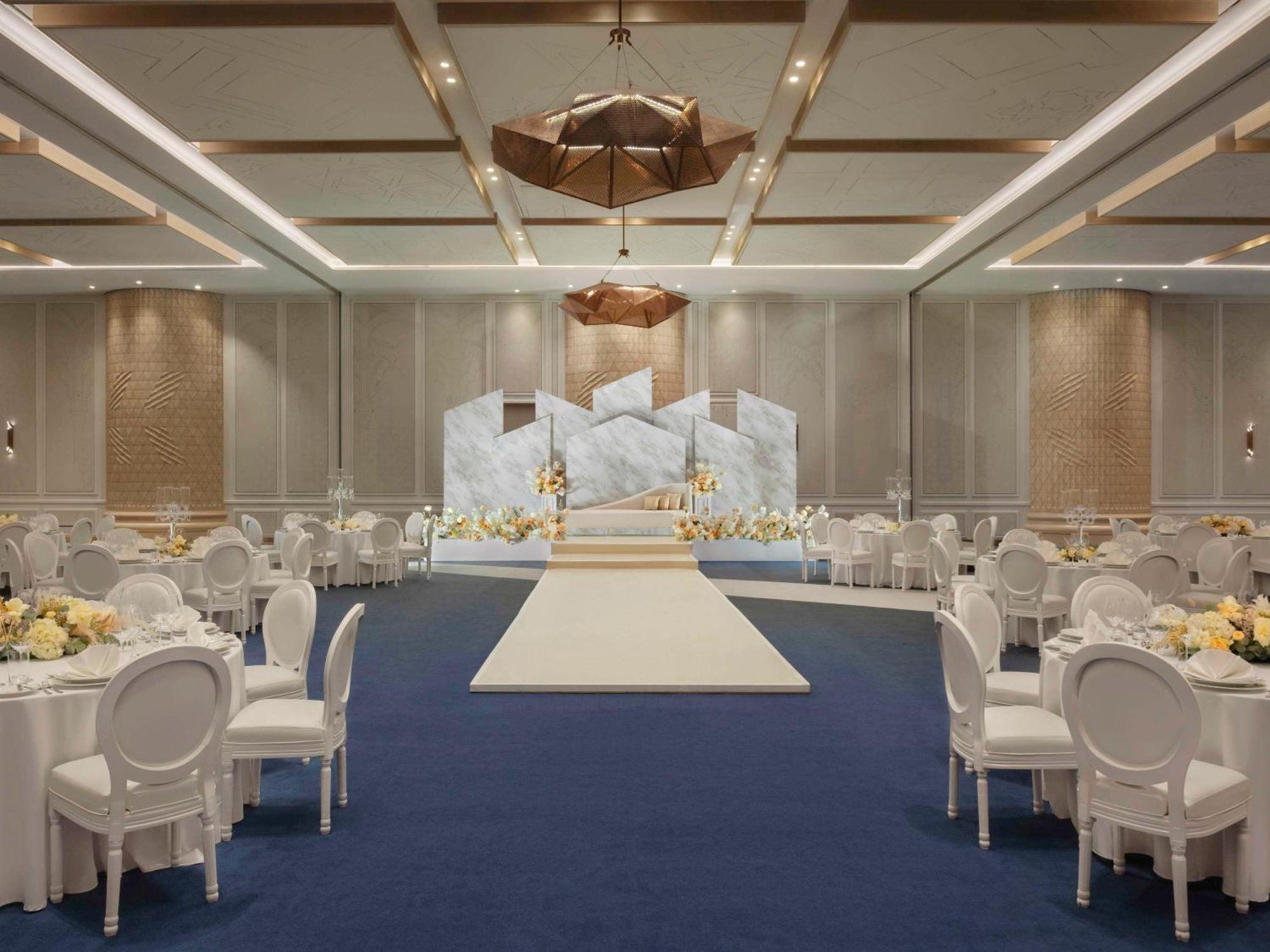 Hotel So/ Uptown Dubaj Zewnętrze zdjęcie The ballroom
