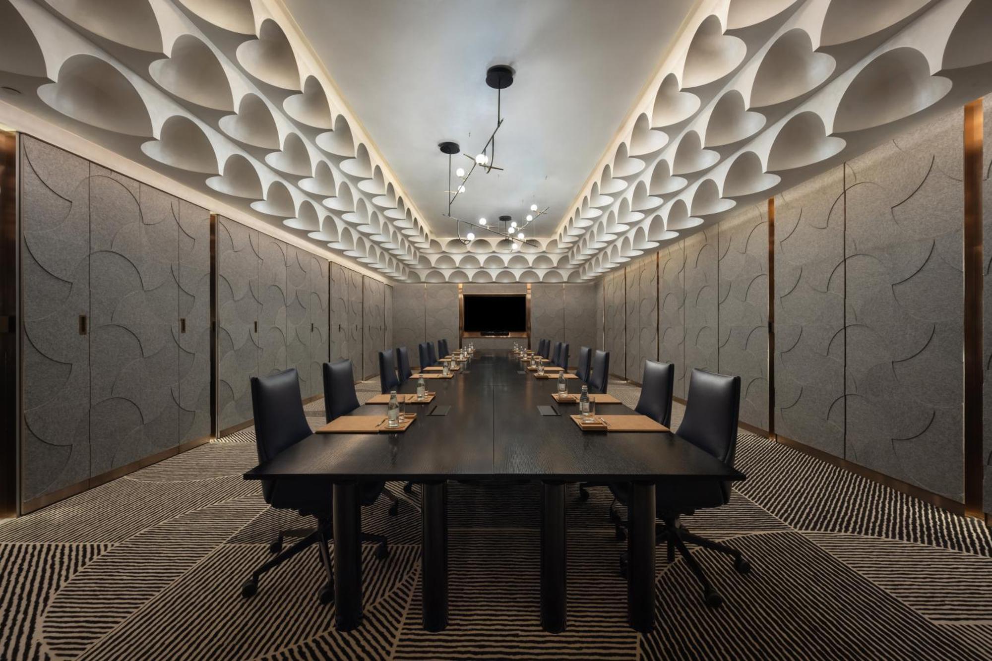 Hotel So/ Uptown Dubaj Zewnętrze zdjęcie The boardroom at the National Museum of Singapore
