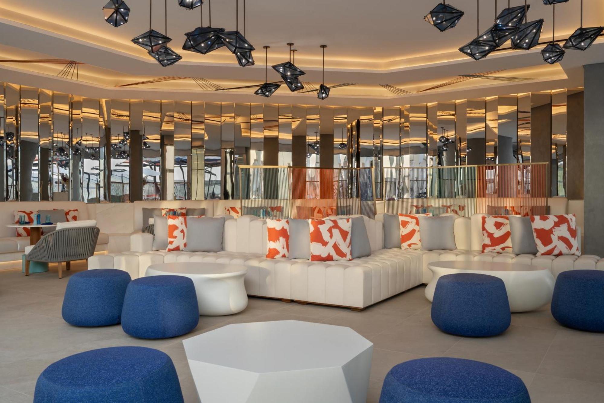 Hotel So/ Uptown Dubaj Zewnętrze zdjęcie The lounge at the airport