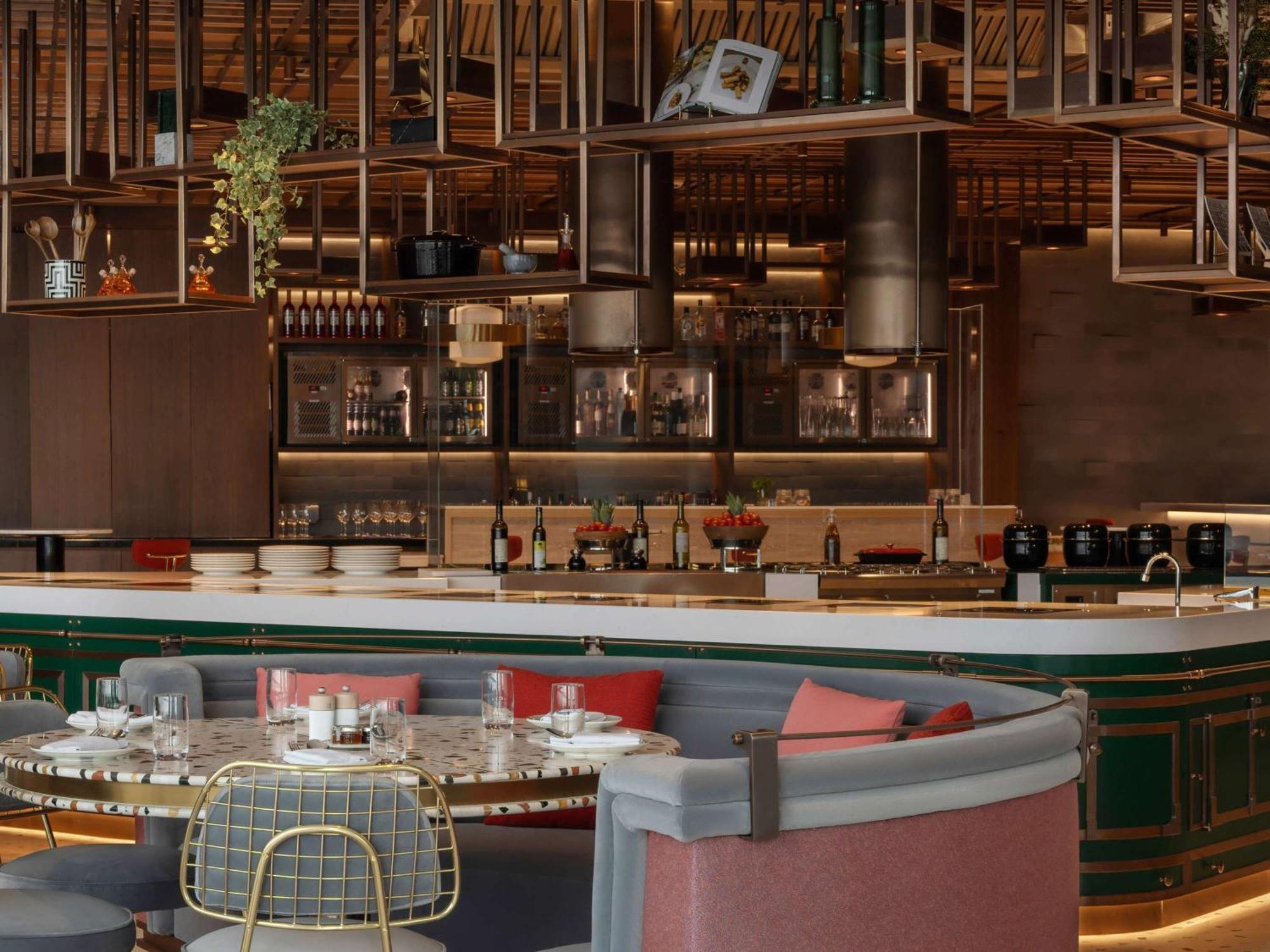 Hotel So/ Uptown Dubaj Zewnętrze zdjęcie The bar at the restaurant